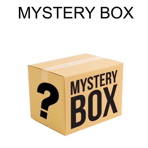 ASSORTED SIZES $45 MENS CLOTHING MYSTERY BOX 7 ITEMS ALL BRAND NEW RESELLING BOX - Picture 6 of 6